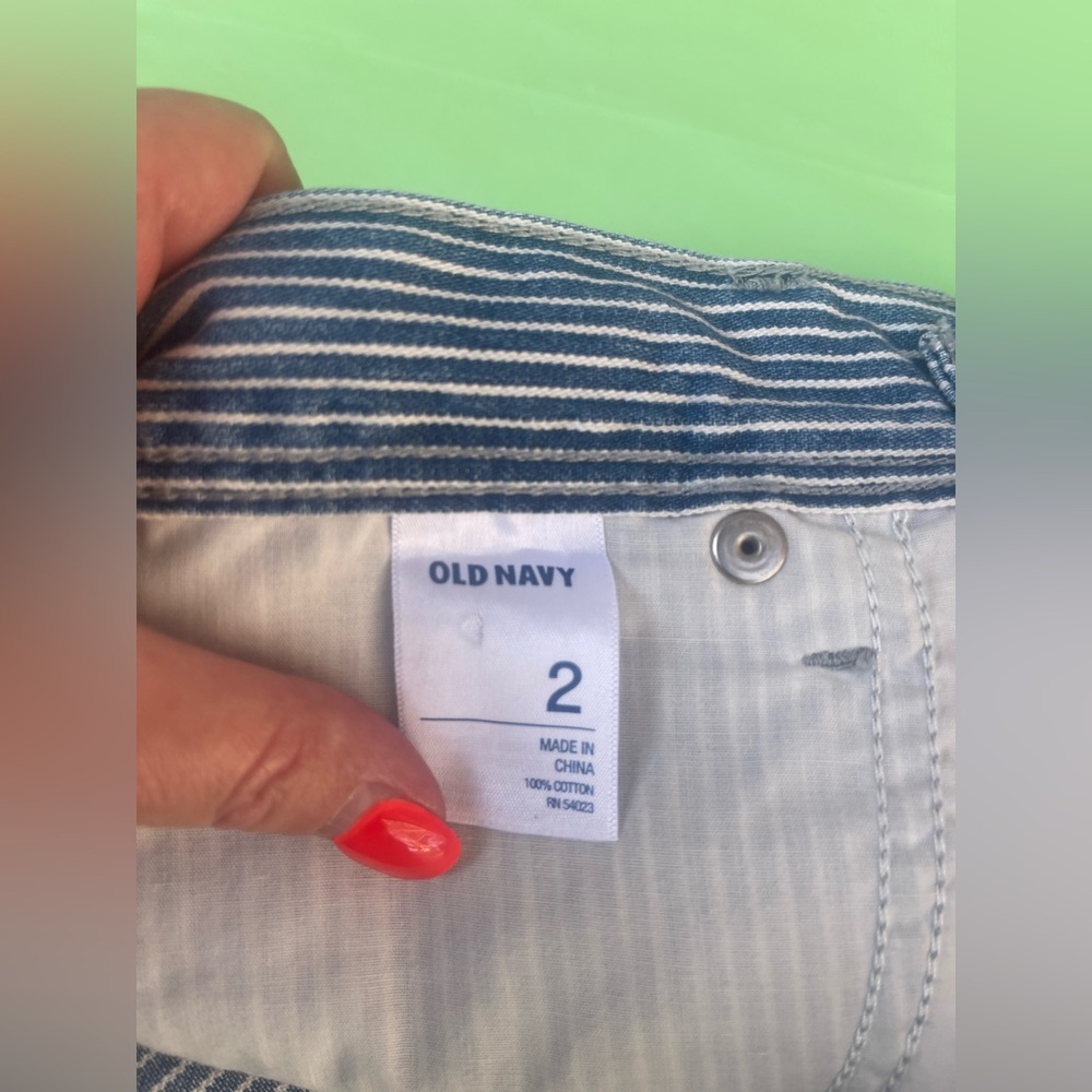 Old Navy Y2K Blue Striped Denim Skirt size 2 new without the tags attached - Picture 9 of 12